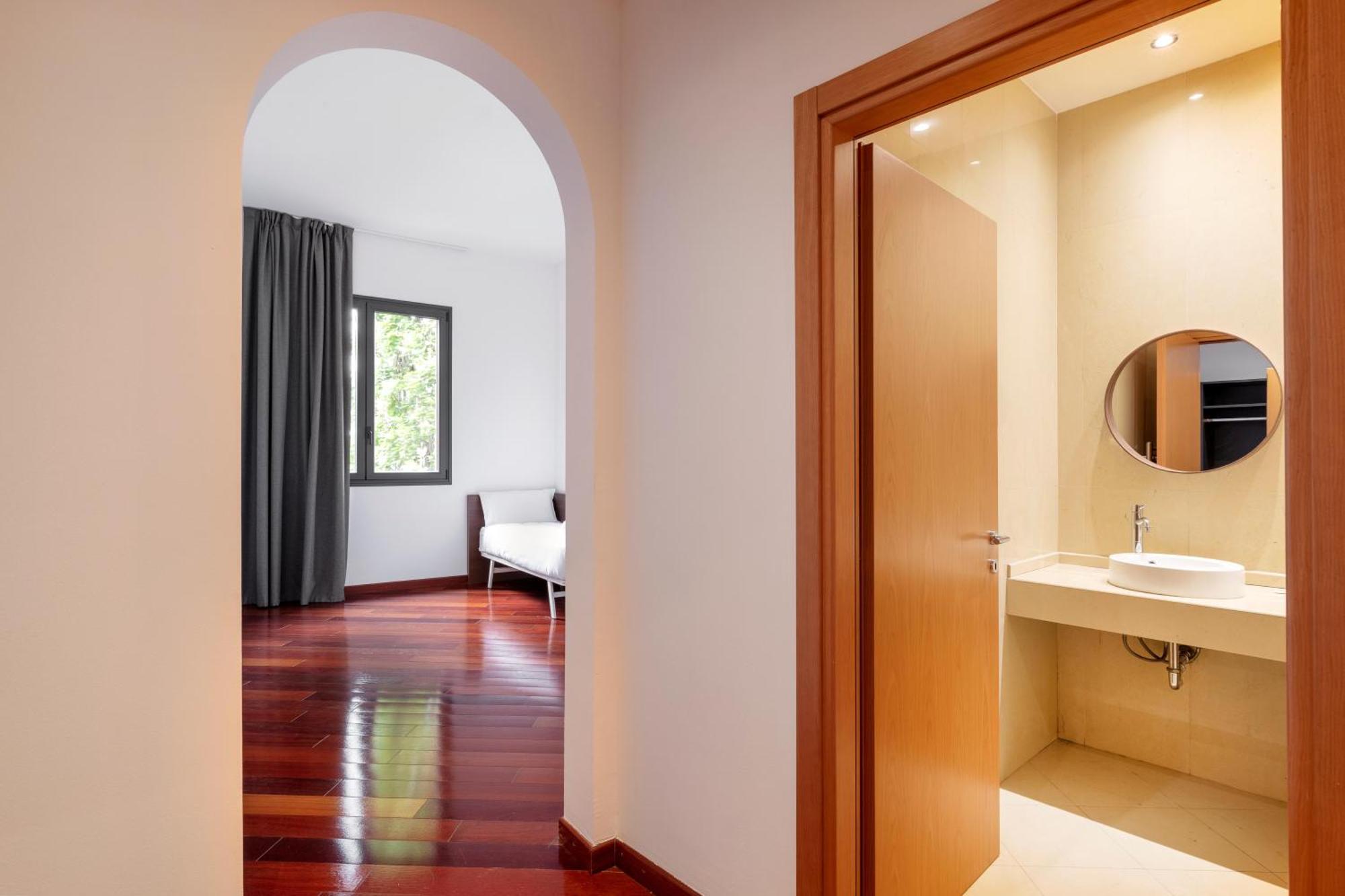 B&B Hotel 萨索洛 外观 照片