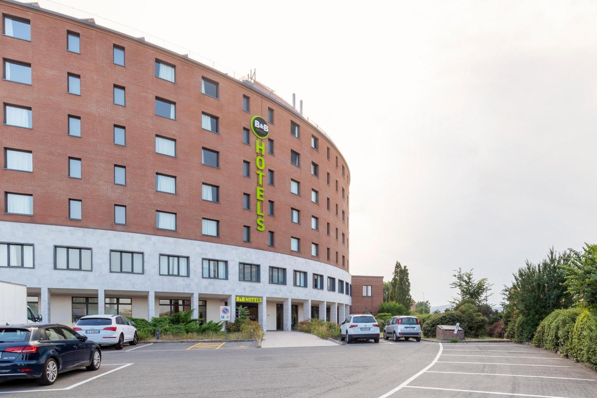 B&B Hotel 萨索洛 外观 照片