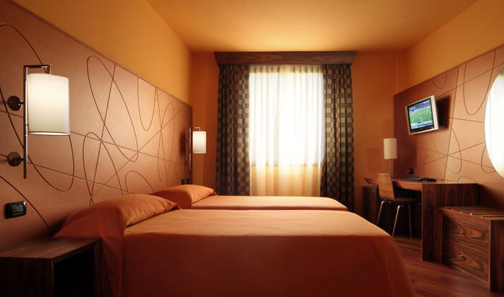 B&B Hotel 萨索洛 客房 照片